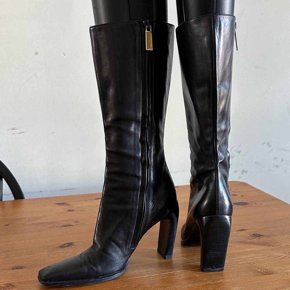 Gucci Black Leather Mid Calf Zip Heeled Boots